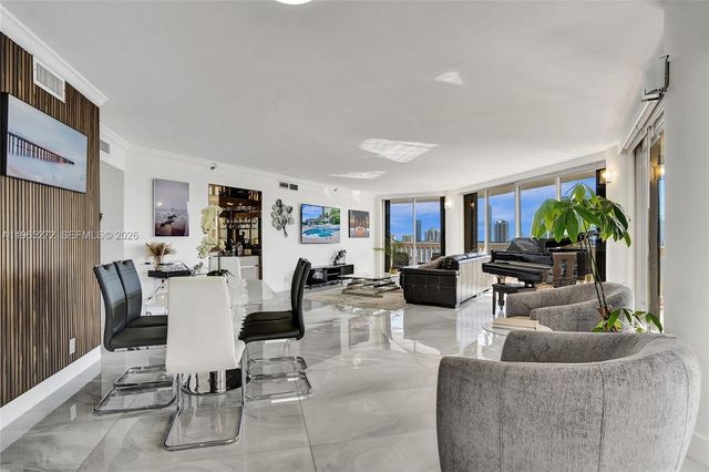 3000 Island Boulevard 1106, Aventura, FL 33160