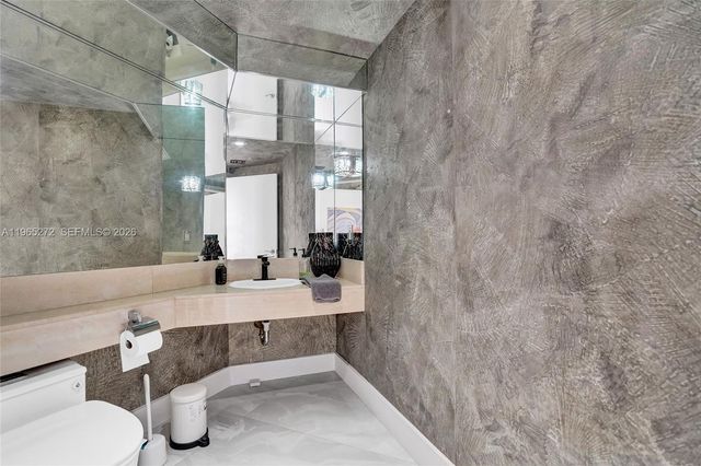 3000 Island Boulevard 1106, Aventura, FL 33160