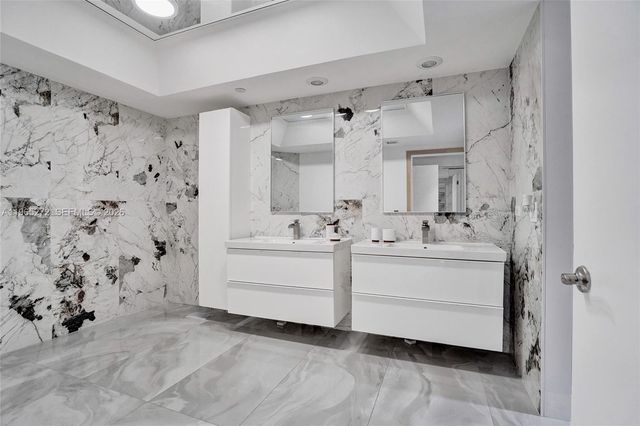 3000 Island Boulevard 1106, Aventura, FL 33160