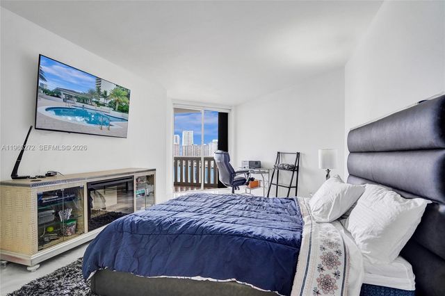 3000 Island Boulevard 1106, Aventura, FL 33160