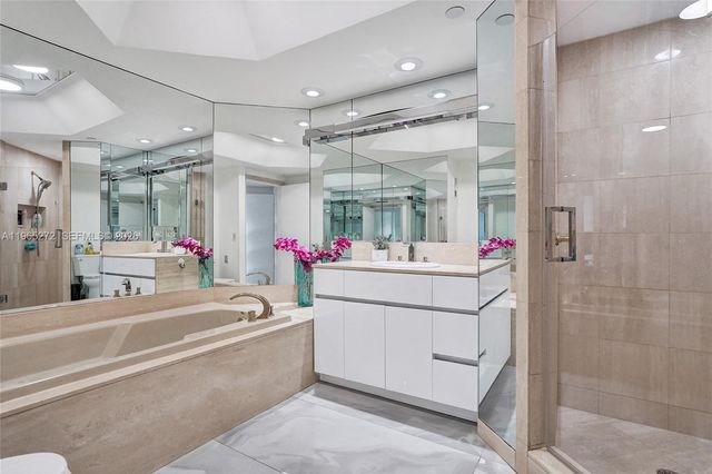 3000 Island Boulevard 1106, Aventura, FL 33160