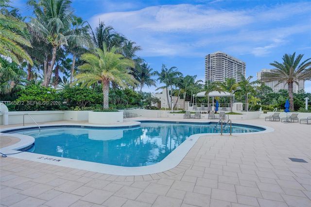 3000 Island Boulevard 1106, Aventura, FL 33160