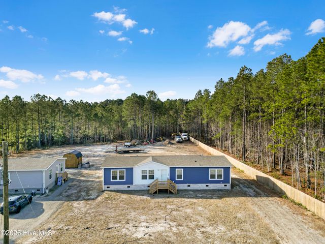 288 Folkstone Road, Holly Ridge, NC 28445