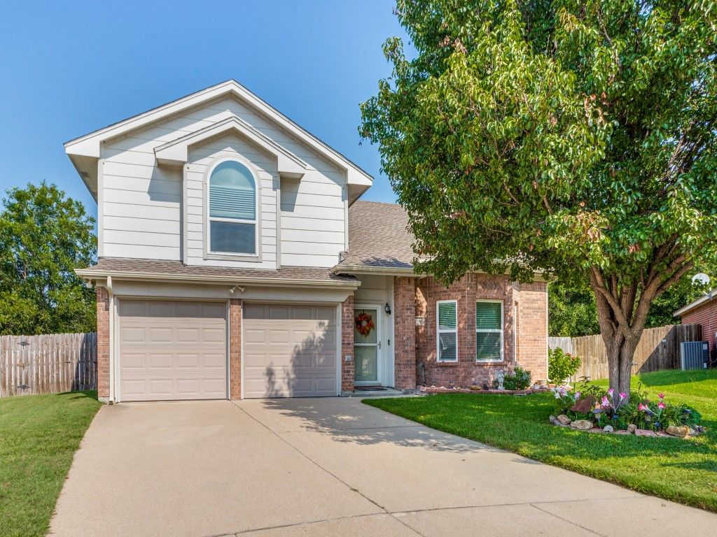 10316 Dawson Trail, Fort Worth, TX 76108