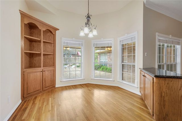 713 Willow Loop, College Station, TX 77845