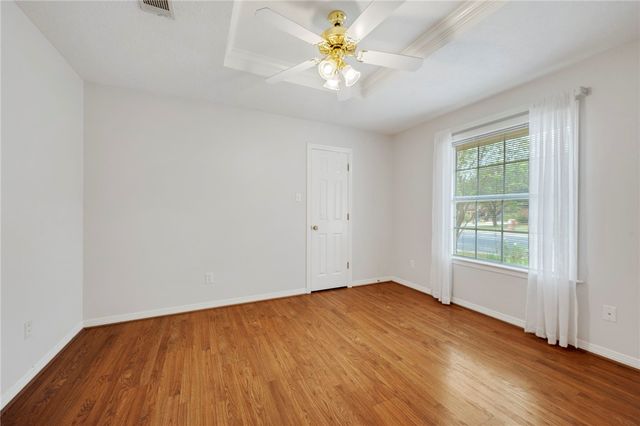 713 Willow Loop, College Station, TX 77845