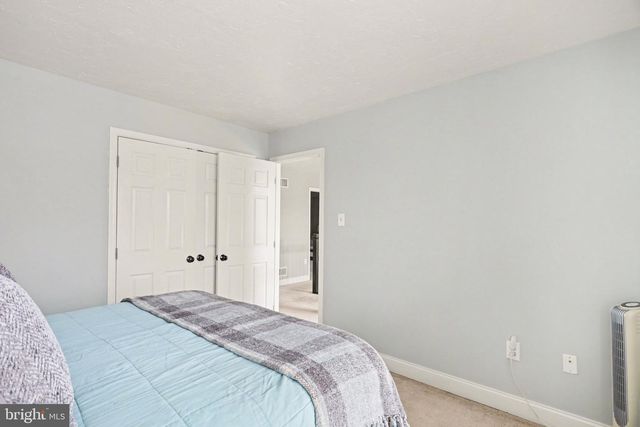 2613 HUNTFIELD DR, York, PA 17404