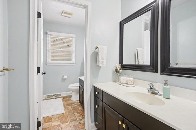 2613 HUNTFIELD DR, York, PA 17404