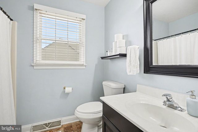 2613 HUNTFIELD DR, York, PA 17404