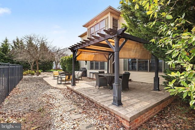 2613 HUNTFIELD DR, York, PA 17404