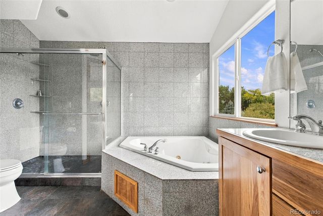 11982 W 70th Place, Arvada, CO 80004