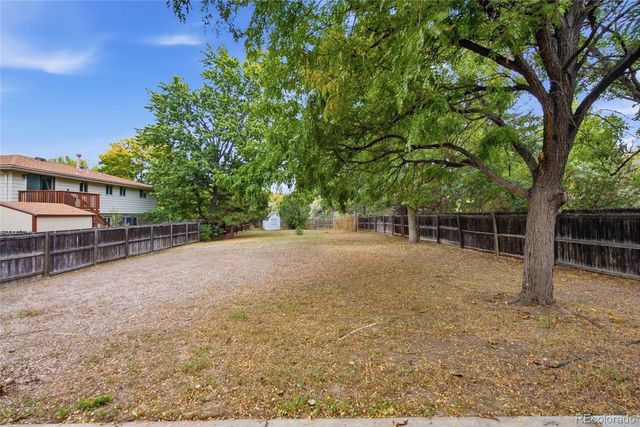 11982 W 70th Place, Arvada, CO 80004