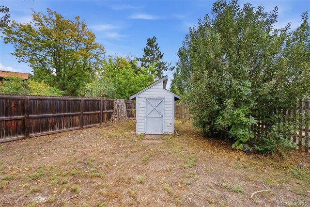 11982 W 70th Place, Arvada, CO 80004