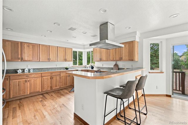 11982 W 70th Place, Arvada, CO 80004