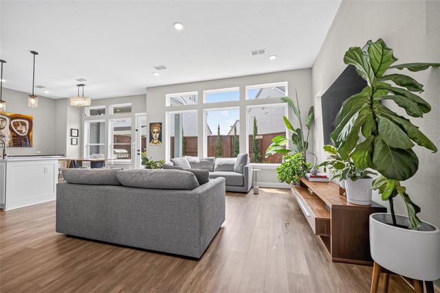 3615 Cambridge Gate Lane, Houston, TX 77055