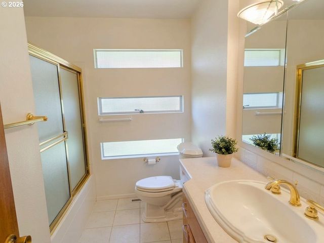 3151 VISTA Dr, Forest Grove, OR 97116