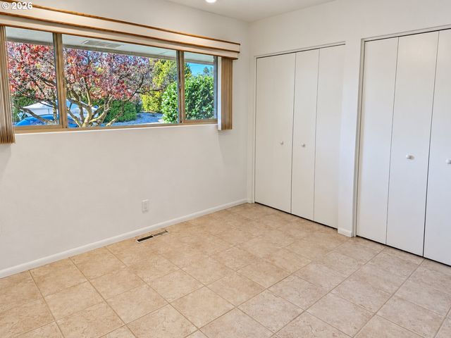 3151 VISTA Dr, Forest Grove, OR 97116
