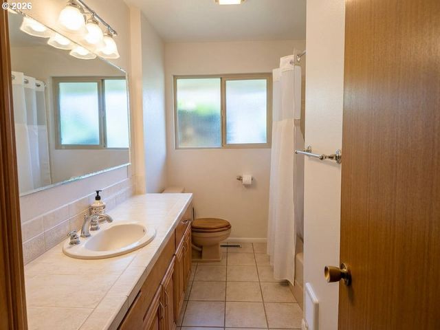 3151 VISTA Dr, Forest Grove, OR 97116