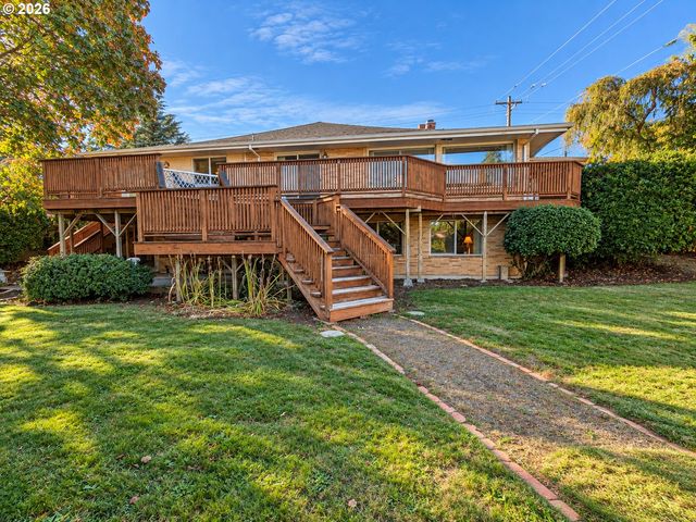 3151 VISTA Dr, Forest Grove, OR 97116