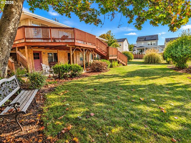 3151 VISTA Dr, Forest Grove, OR 97116