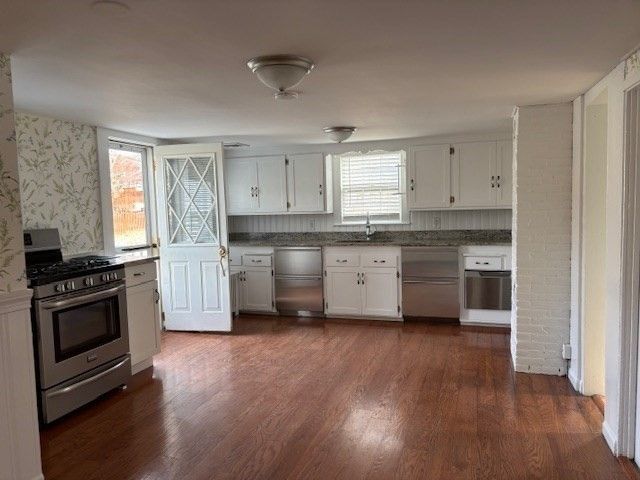 7 Place Lane, Woburn, MA 01801