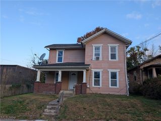 606 E Henry Street, Wooster, OH 44691