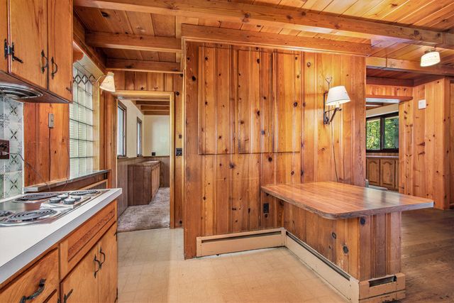 127 W 700 N, Valparaiso, IN 46385