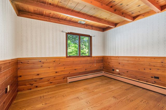 127 W 700 N, Valparaiso, IN 46385