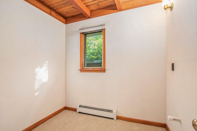 127 W 700 N, Valparaiso, IN 46385