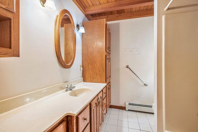 127 W 700 N, Valparaiso, IN 46385