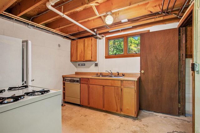 127 W 700 N, Valparaiso, IN 46385