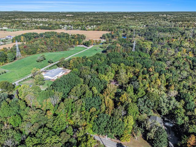 127 W 700 N, Valparaiso, IN 46385