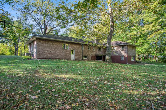 127 W 700 N, Valparaiso, IN 46385