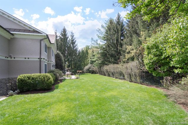 7 Roland Road, Irvington, NY 10533