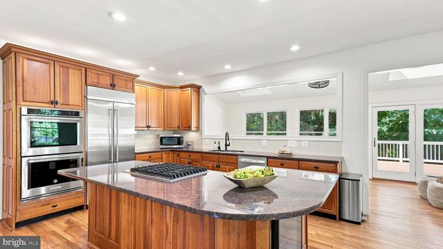 48 WOODSIDE LN, New Hope, PA 18938