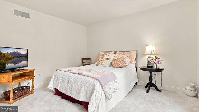 48 WOODSIDE LN, New Hope, PA 18938