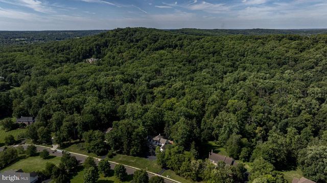 48 WOODSIDE LN, New Hope, PA 18938