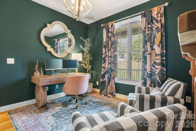 402 Golfview Court SE, Lenoir, NC 28645