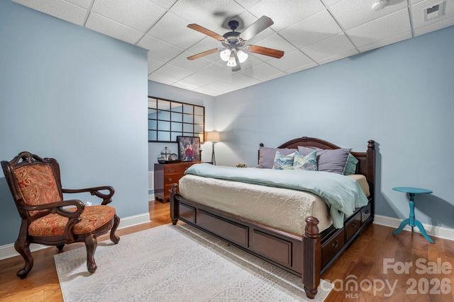 402 Golfview Court SE, Lenoir, NC 28645