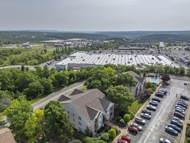103 Vixen Circle Apt G, Branson, MO 65616