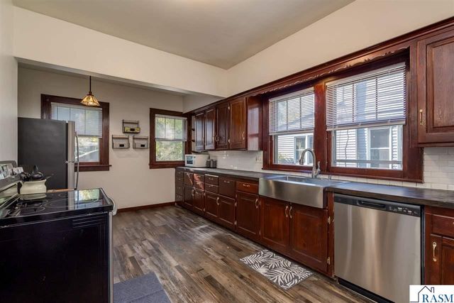 607 Blue Earth Street, Mankato, MN 56001