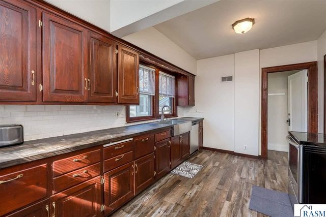 607 Blue Earth Street, Mankato, MN 56001