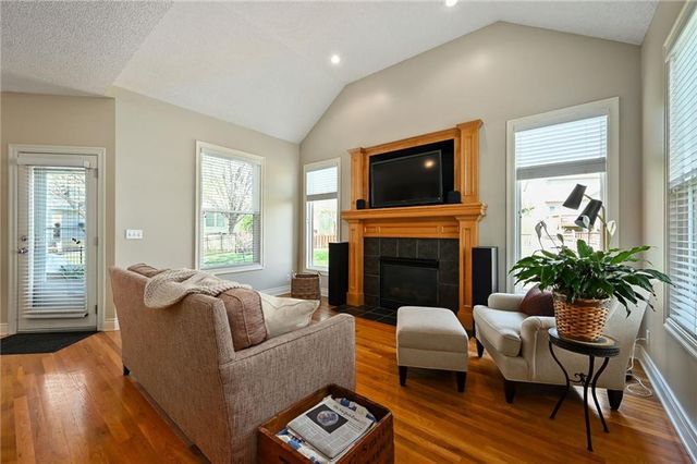 21910 W 57th Terrace, Shawnee, KS 66226