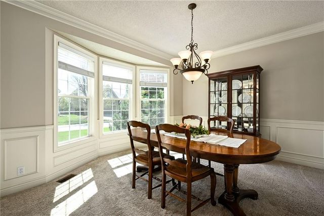 21910 W 57th Terrace, Shawnee, KS 66226