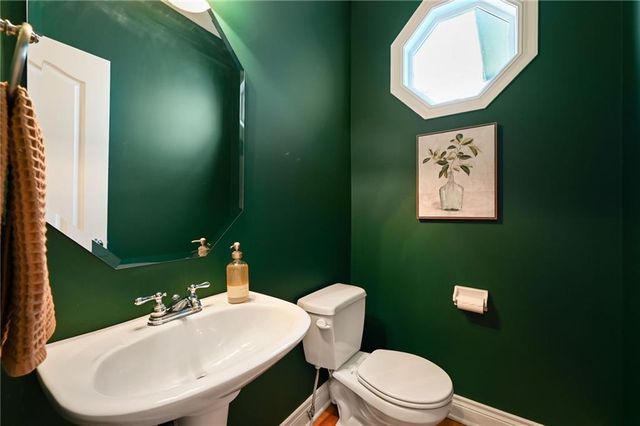 21910 W 57th Terrace, Shawnee, KS 66226