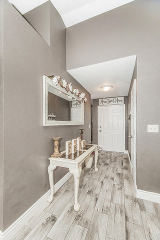 208 Kelly Avenue, Parlier, CA 93648