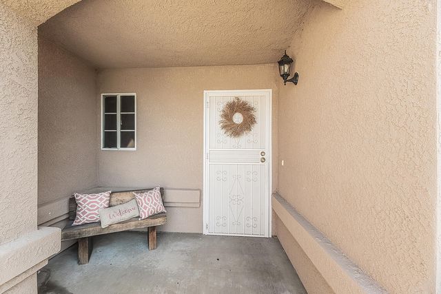 208 Kelly Avenue, Parlier, CA 93648