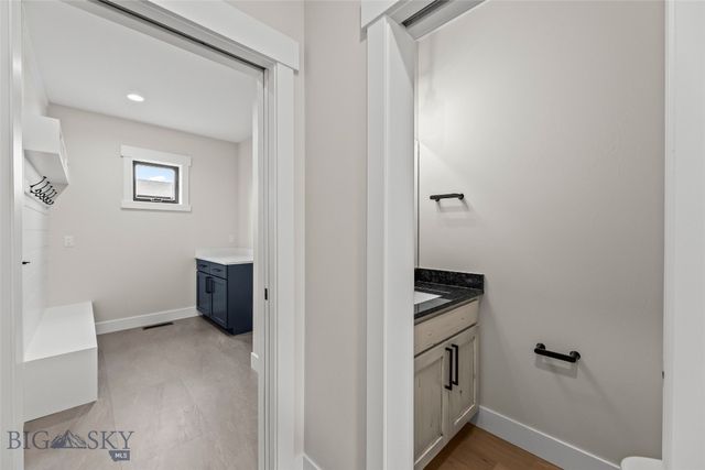 1521 Cambridge Drive, Bozeman, MT 59715