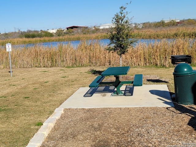 10915 Airmen Dr, Converse, TX 78109