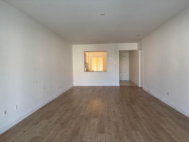 18 Harbour Isle Drive W 303, Fort Pierce, FL 34949